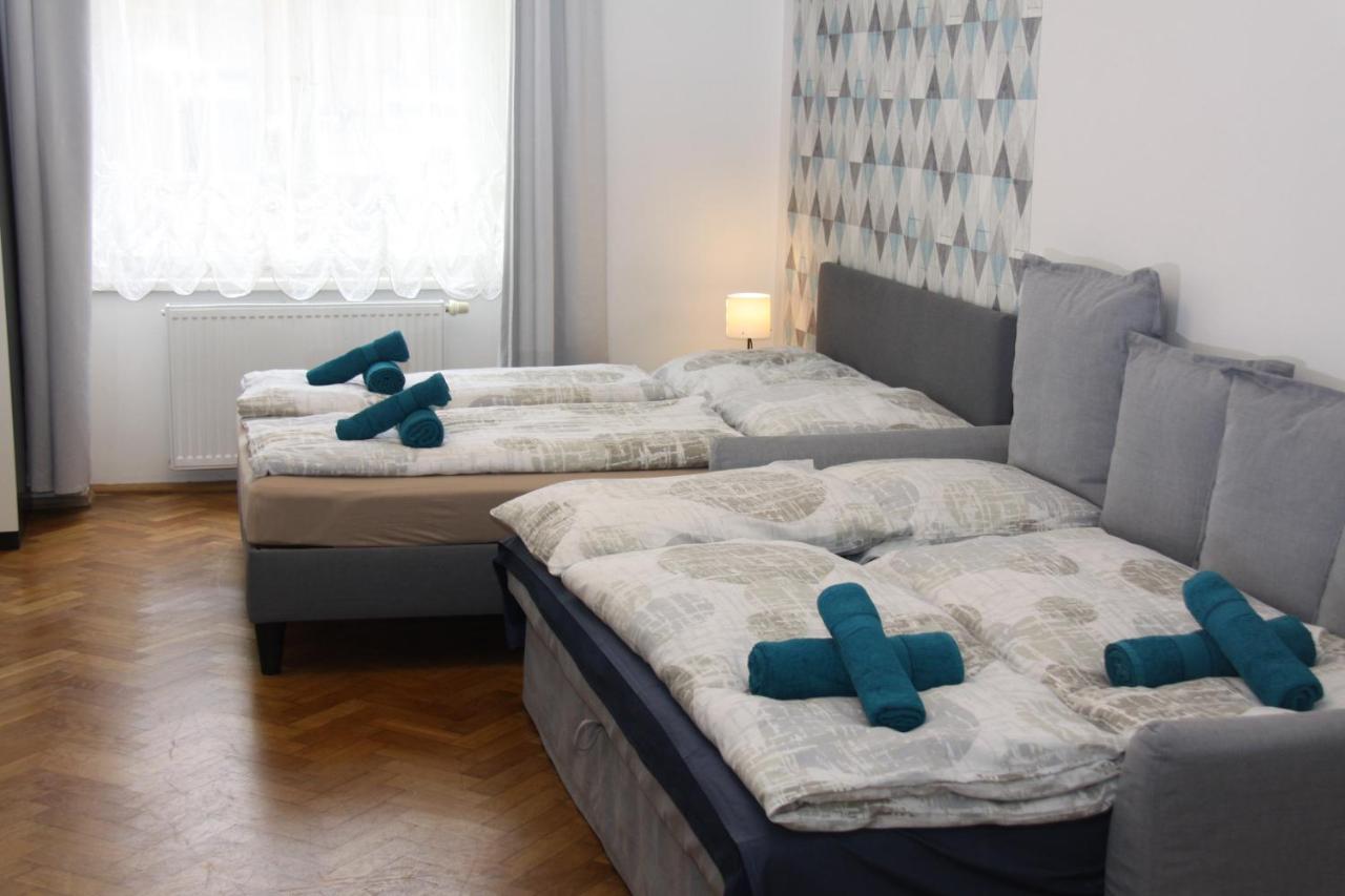 Central Prague Wenceslas Square Apartments Buitenkant foto
