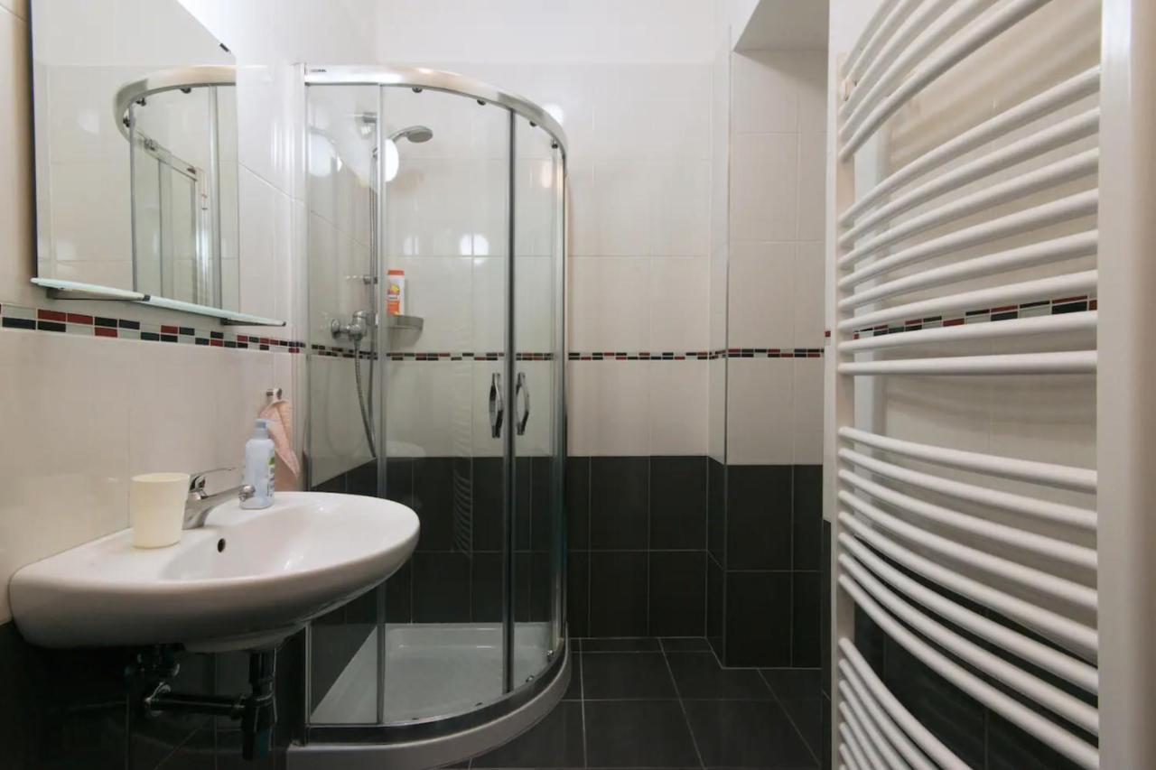 Central Prague Wenceslas Square Apartments Buitenkant foto